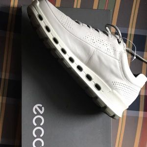 Super comfy never worn